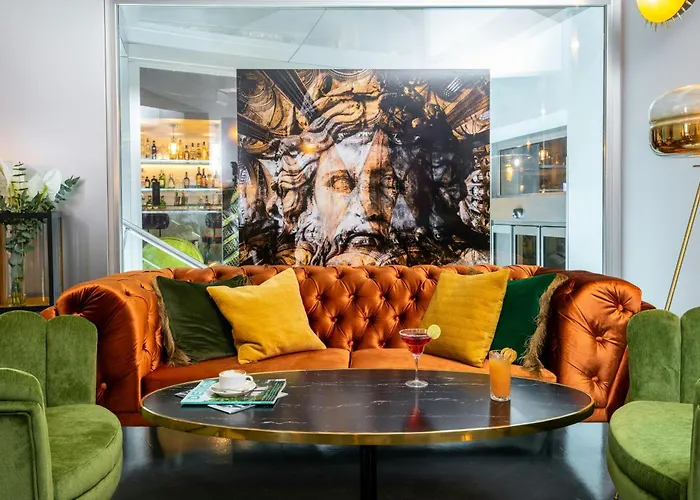  Leonardo Boutique Rome Termini